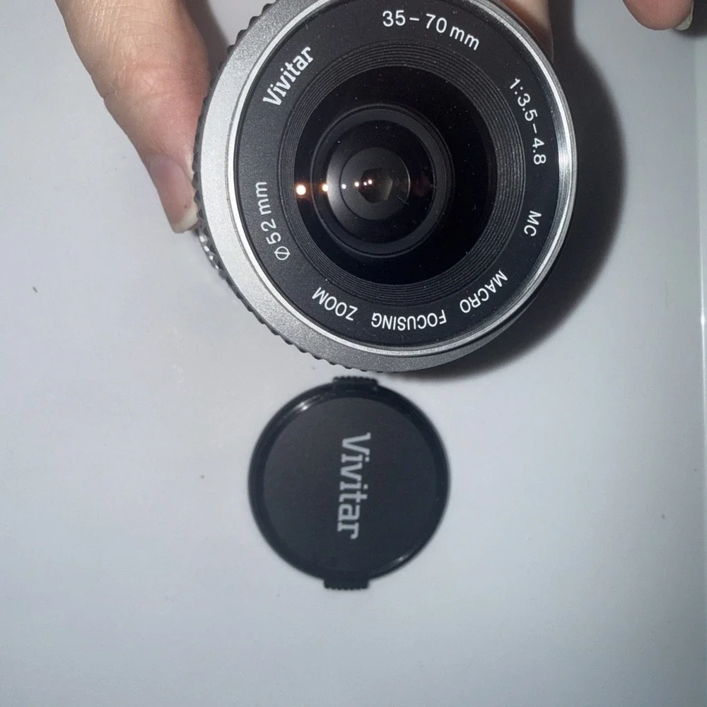 Vivitar 35-70mm f/3.5-4.8 MC Macro Focusing Zoom Lens 52mm Japan EUC